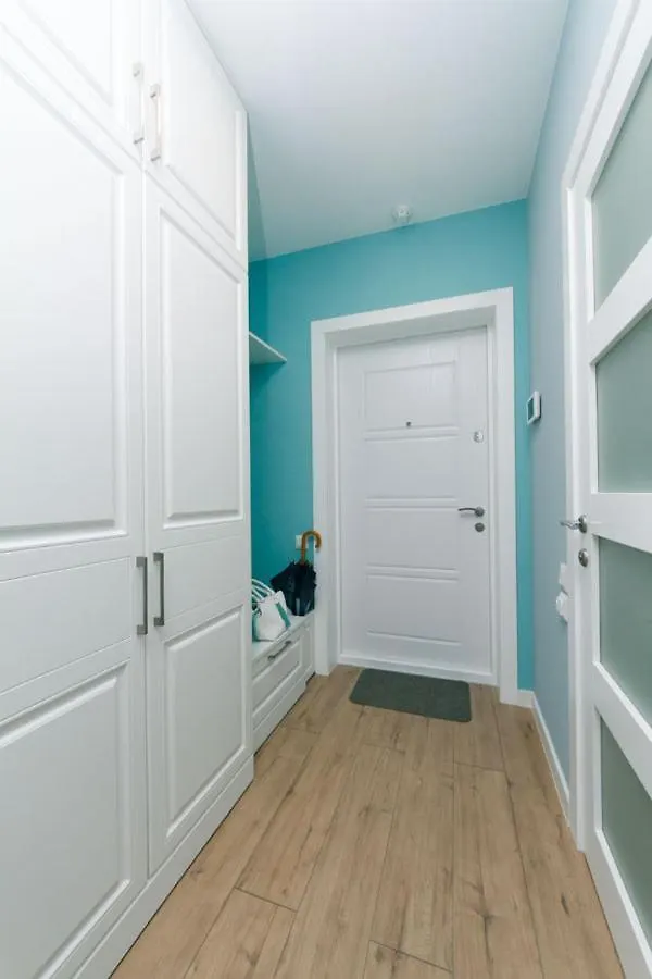 Happy Apartment, Warmth, Comfort, Turquoise Kijev 0*,